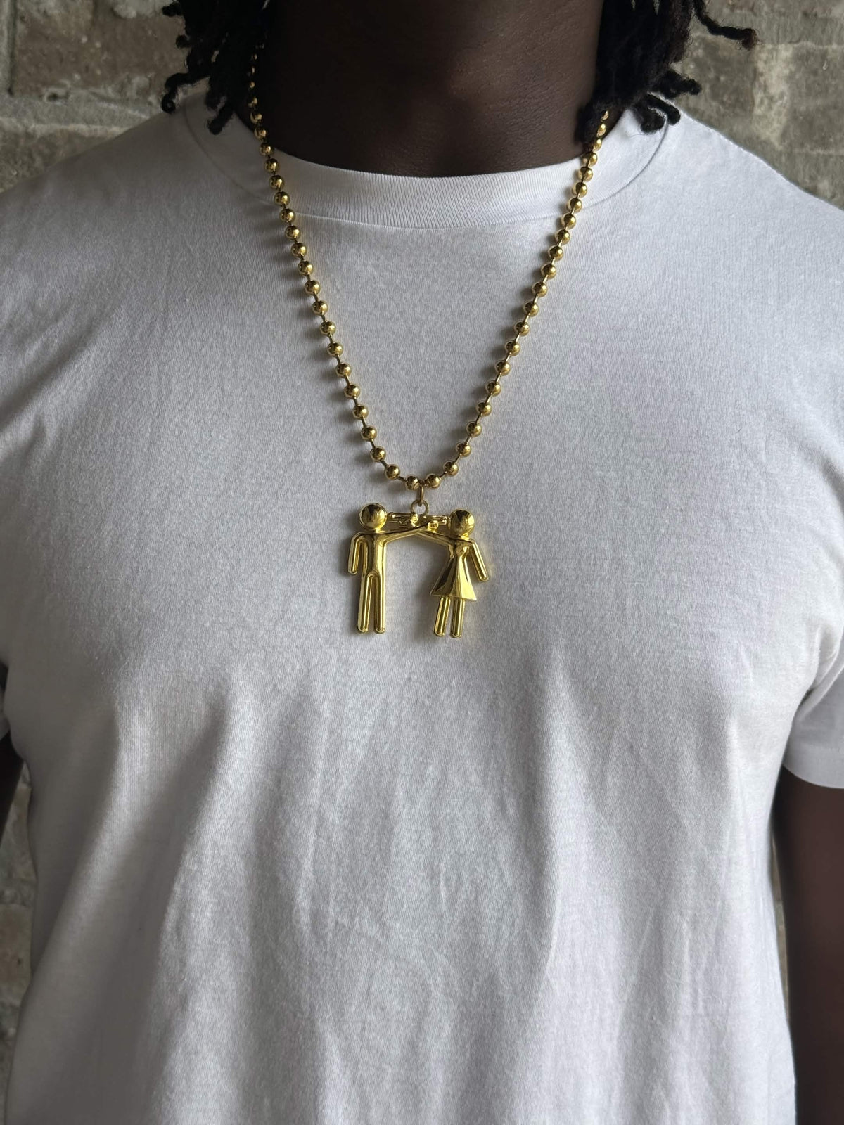 "level of violence (love)" chain (gold)