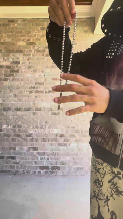 "level of violence (love)" chain (silver)